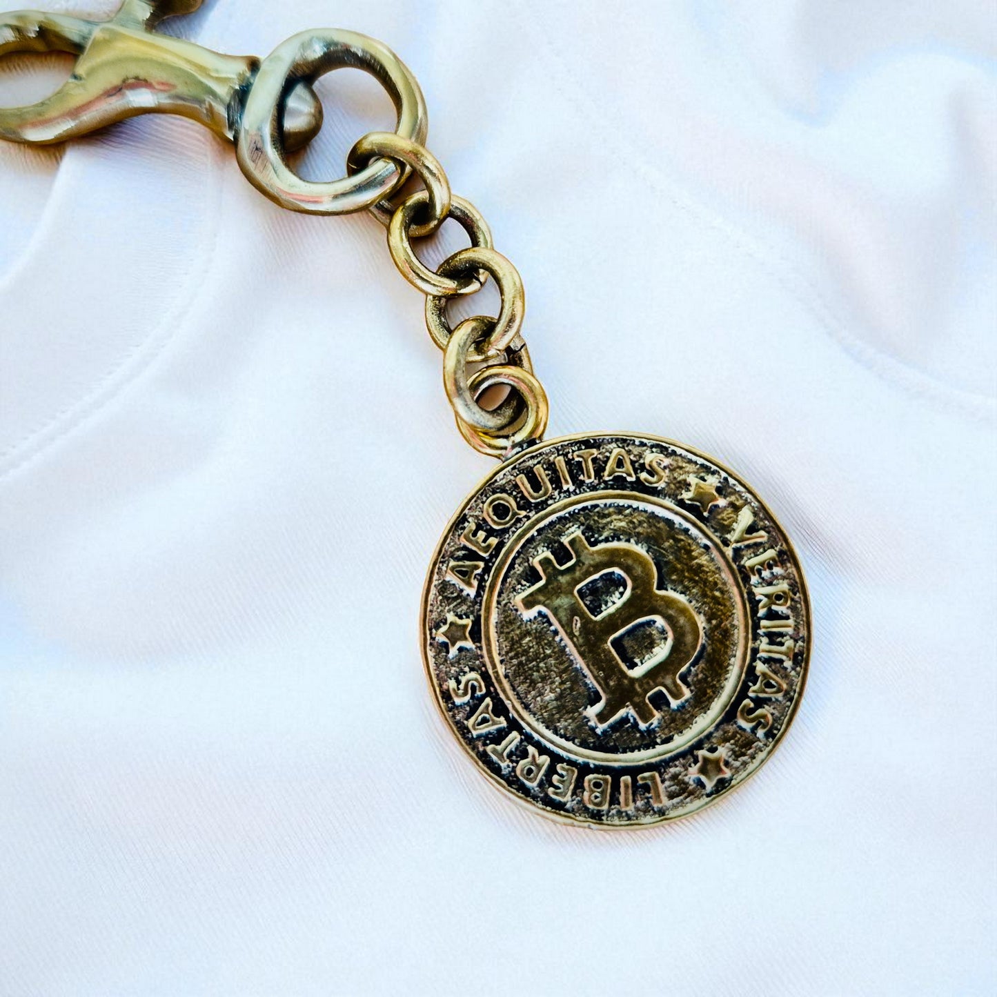 AEQUITAS * VERITAS * LIBERTAS [key holder]